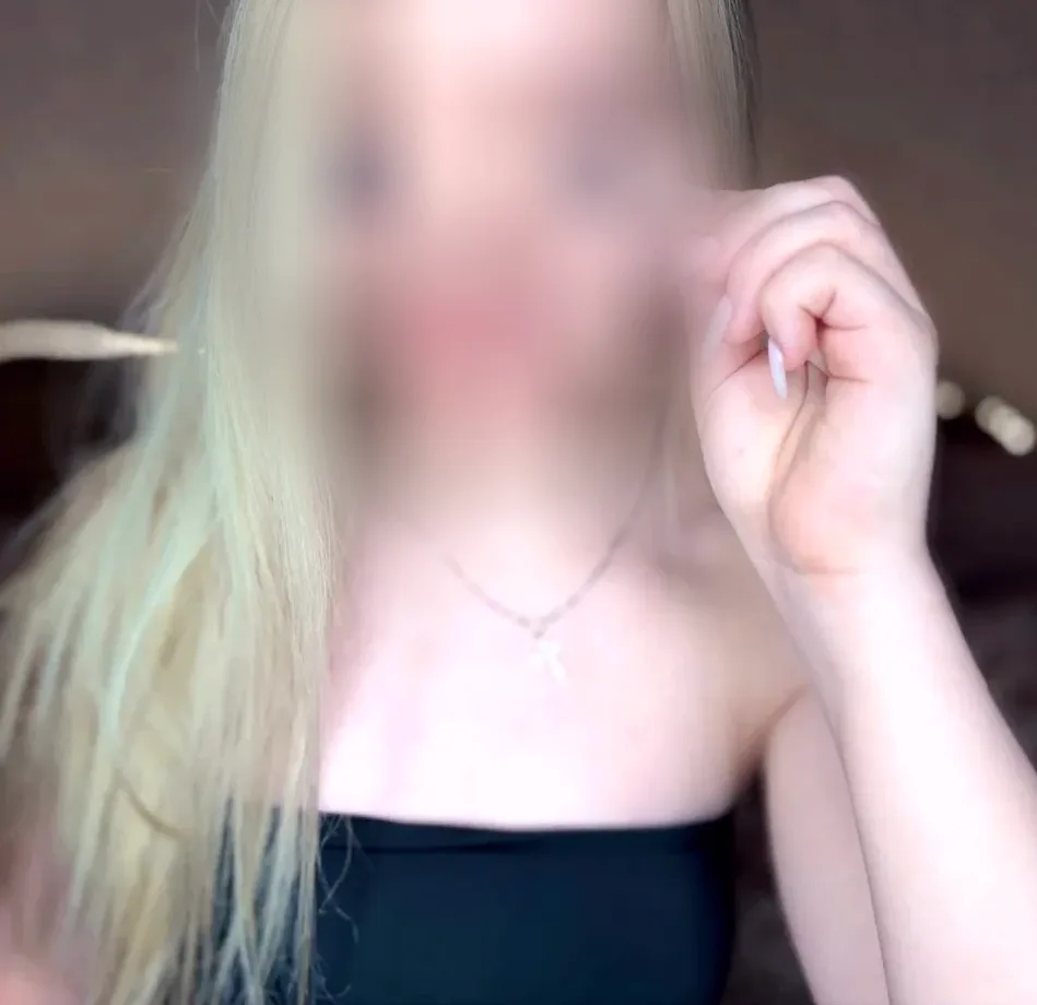 Lucero, 21 años